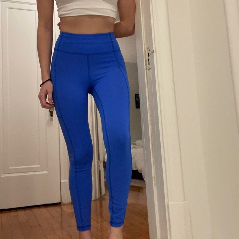 Lululemon Invigorate High-Rise Tight 25" in cerulean